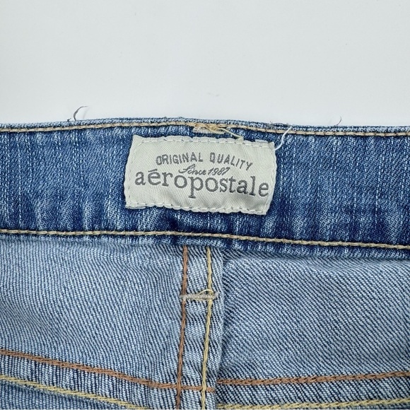 Aeropostale Jeans Women 13/14 Chelsea Bootcut Light Wash Denim Distressed 34x28 - Picture 6 of 11